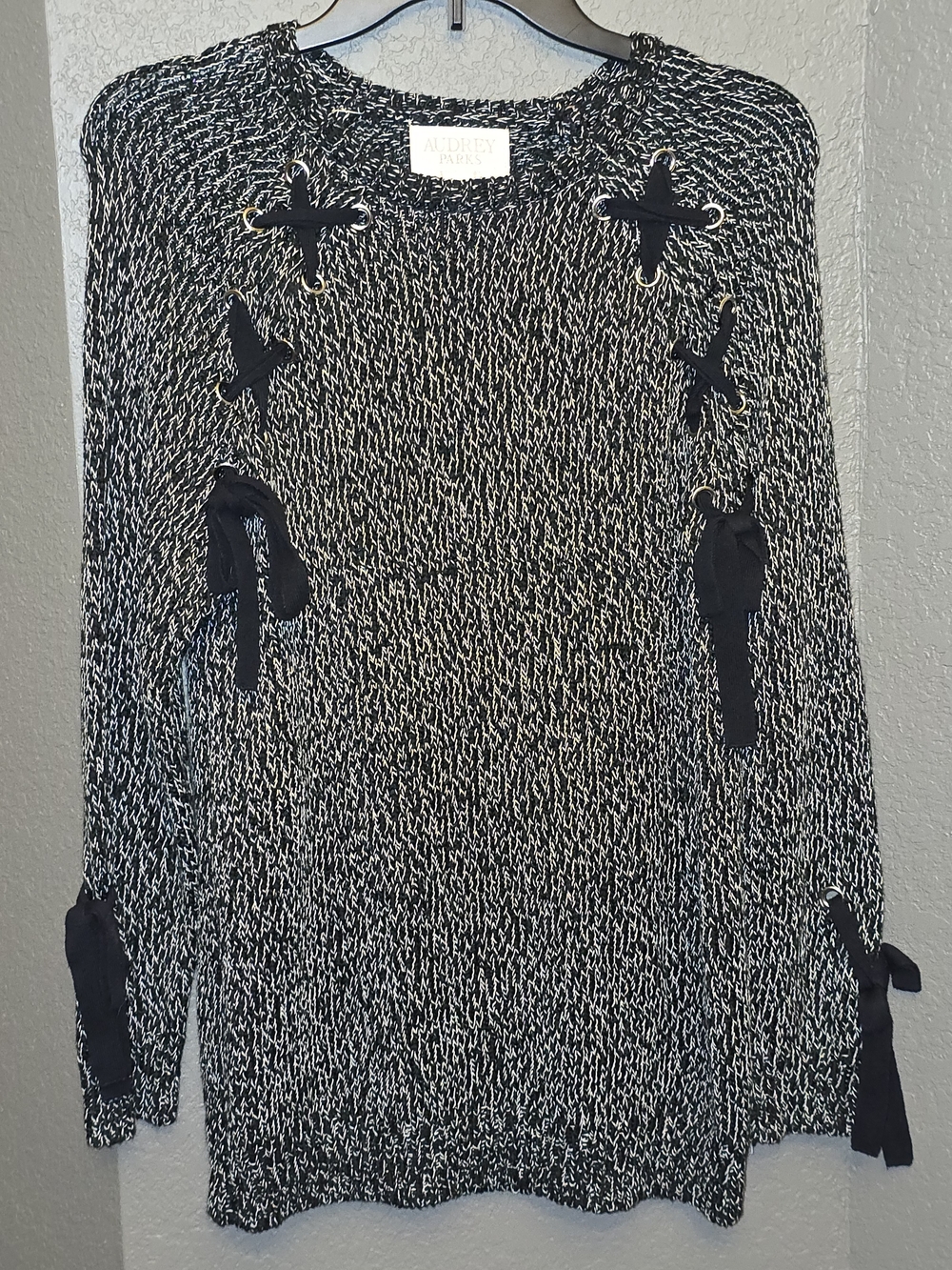 Audrey 3+1 Black & White Knit Sweater with Bow Details